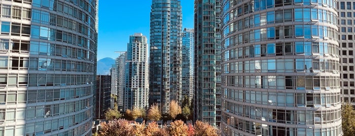 Blue Horizon Hotel is one of Vancouver on tour.