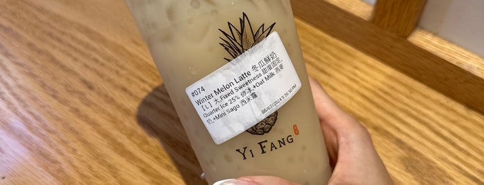 Yi Fang Taiwan Fruit Tea Chinatown (一芳） is one of Favorite bubble tea spots in New York.