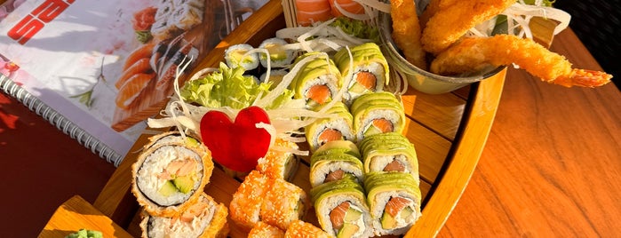 Sashimi Sushi Lounge is one of chris food corner.