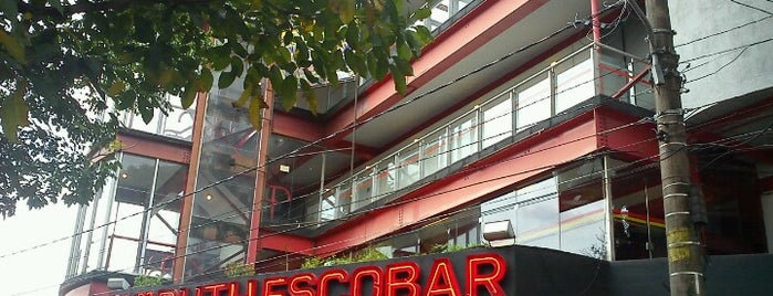 Teatro Ruth Escobar is one of Orte, die Adriana gefallen.