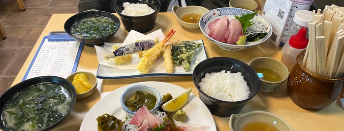 活魚料理 びんび家 is one of Shigeo'nun Beğendiği Mekanlar.