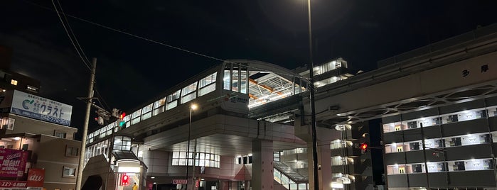 Ōtsuka Teikyō-Daigaku Station is one of 多摩都市モノレール.