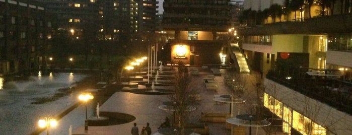 Barbican Centre is one of London.