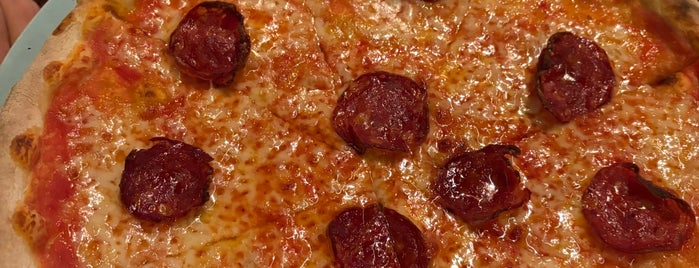 M&M Pizzeria is one of Таиланд.