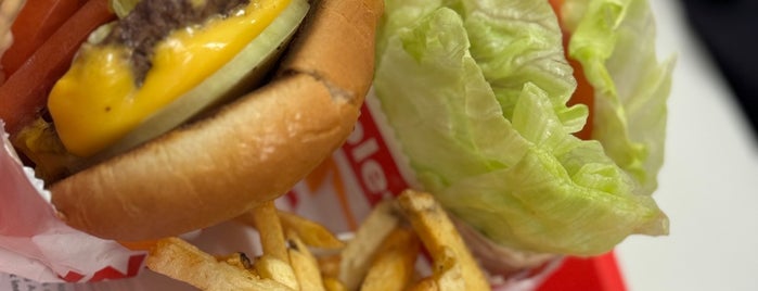In-N-Out Burger is one of Burger Joints 2 Visit B4 You Die.