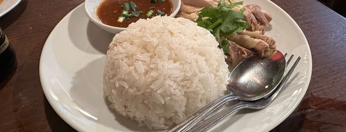 Baan Esan is one of タイ・ベトナム料理.