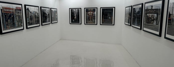 Photographers' Gallery is one of Art venues in Tokyo, Japan.