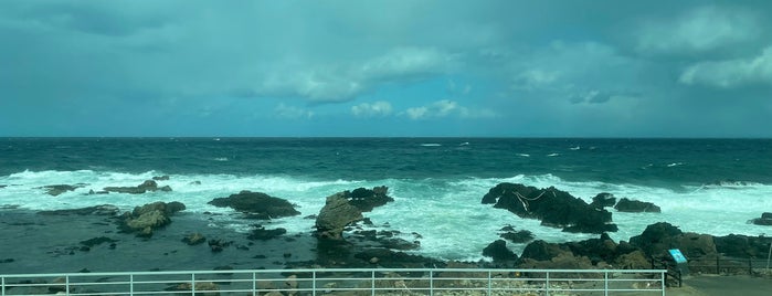千畳敷海岸 is one of Lugares favoritos de Takashi.