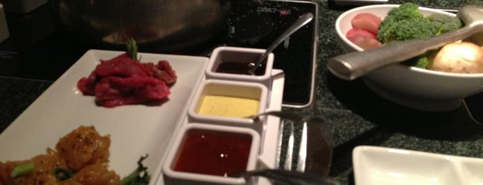 The Melting Pot is one of Lugares favoritos de Michael.