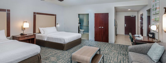 Homewood Suites by Hilton Atlanta/Perimeter Center is one of Lieux qui ont plu à Michael.