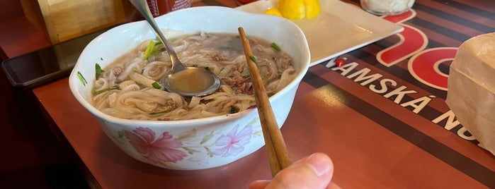 Phở Tùng is one of Viet Foodie.