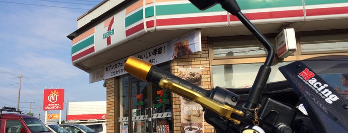 7-Eleven is one of 兵庫県東播地方のコンビニ(1/2).