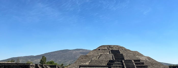 Pirámide de la Luna is one of CDMX.