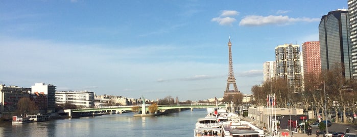 Pont Mirabeau is one of Guide to Paris's best spots.