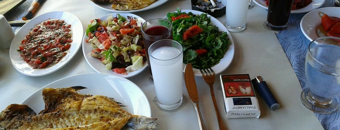 Köşem Balık Restaurant is one of Tempat yang Disukai Ayşe.