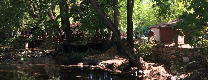 Manastir Dogal Mekani is one of Güre.