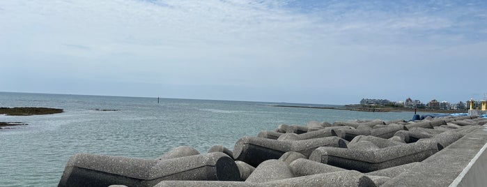サンセットビーチ is one of 沖縄 那覇-宜野湾-慶良間-石垣.