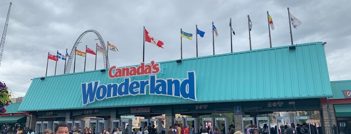 Canada's Wonderland is one of TORONTO RECS.