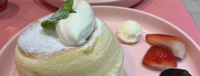 Fluff Stack is one of SG Dessert Spots.