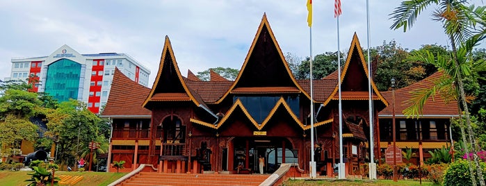 Muzium Negeri Sembilan is one of Favorite Arts & Entertainment.
