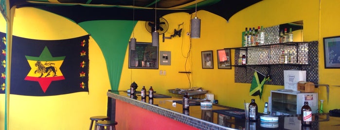 Reggae Hostel is one of Tempat yang Disukai Alvaro.