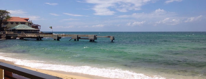 Canoe Beach Bar & Grill is one of Go - Jamaica go I.