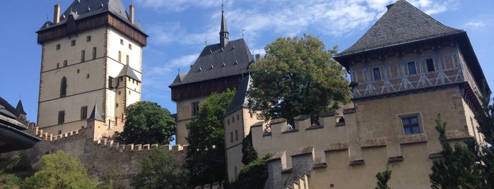 Burg Karlstein is one of Orte, die Carl gefallen.