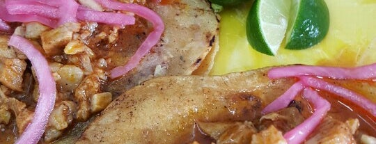 Tacos de Cochinita is one of Orte, die Beno gefallen.