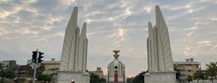 Democracy Monument Circle is one of 2019 12월 태국 part.2.