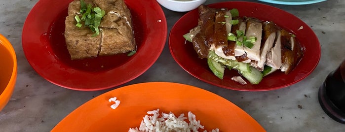 Restoran New Capital Chicken Rice (首都鸡饭） is one of Kuantan Jalan2.