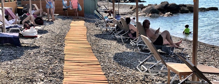 Ραστώνη beach bar - restaurant is one of mariza'nın Kaydettiği Mekanlar.