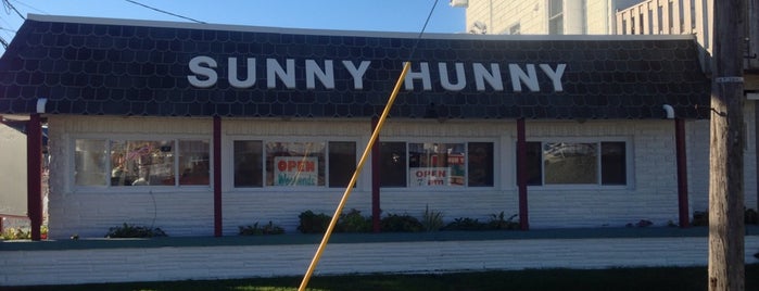 Sunny Hunny is one of Prom 2012.