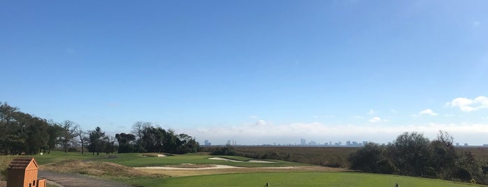 Atlantic City Country Club is one of Lieux qui ont plu à John.