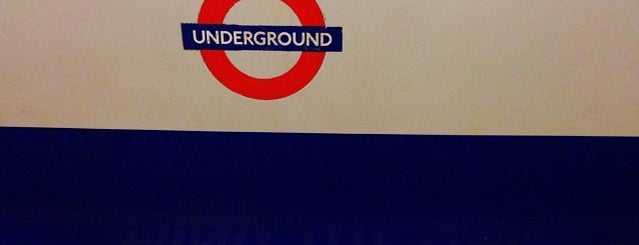 The Underground is one of Orte, die Annette gefallen.