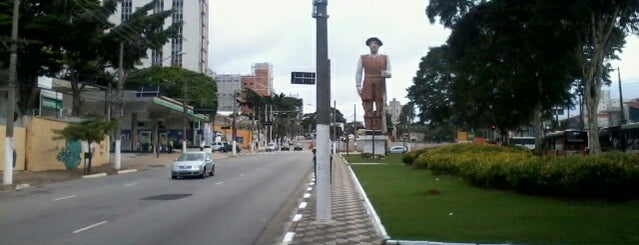 Avenida Santo Amaro is one of Prefeituras.