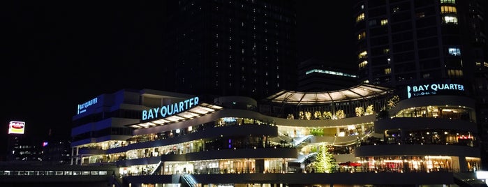 Bay Quarter Yokohama is one of สถานที่ที่ @ ถูกใจ.