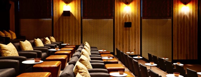 The Cinema @ The Island House is one of Lugares favoritos de Julie.