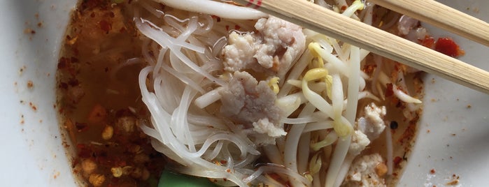 ก๋วยเตี๋ยวเรือเฮียกี่ is one of Favorite Food.