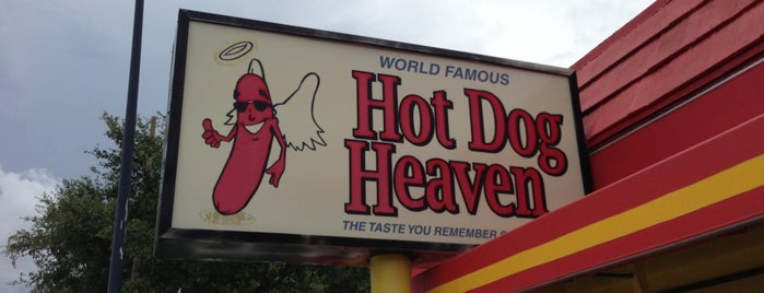 Hot Dog Heaven is one of สถานที่ที่ Bob ถูกใจ.