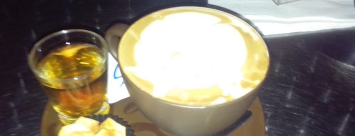 Black Canyon Coffee is one of Posti che sono piaciuti a Gondel.