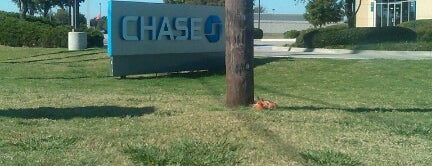 Chase Bank is one of Locais curtidos por George.