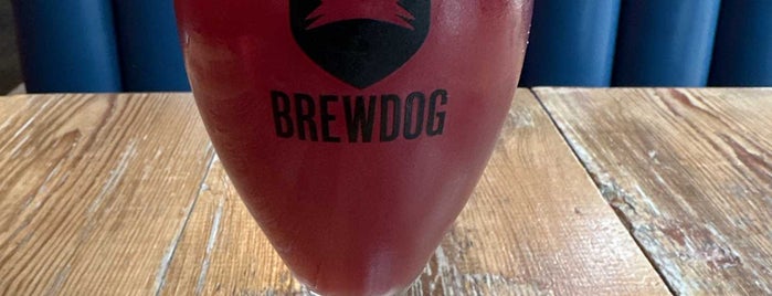 BrewDog Cardiff is one of Carlさんのお気に入りスポット.