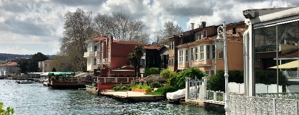 Fuat Paşa Yalısı is one of Lugares favoritos de Hatice.
