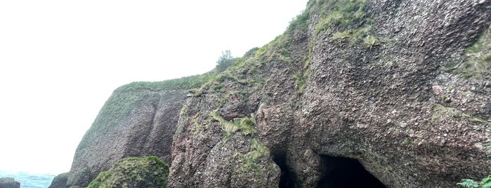 Cushendun Caves is one of Lugares guardados de Sevgi.