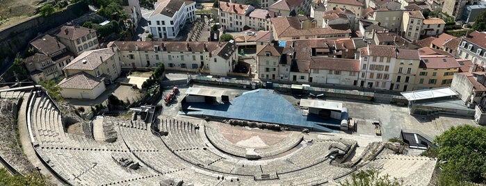 Théâtre Antique de Vienne is one of Tempat yang Disukai Bernard.
