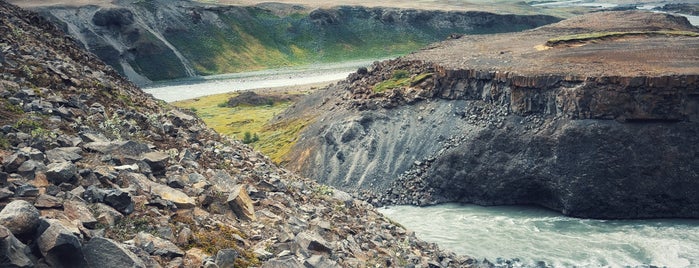 Aldeyjarfoss is one of Ísland.