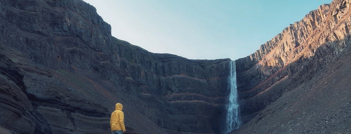 Hengifoss is one of iclnd.