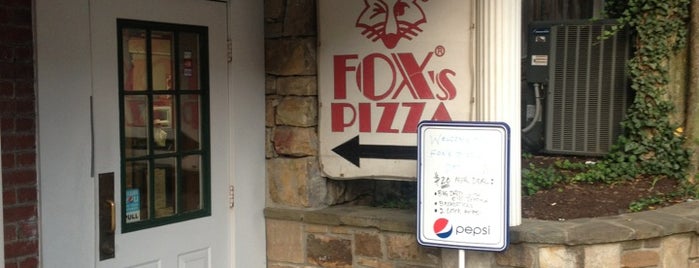 Fox's Pizza Den is one of Pizza.
