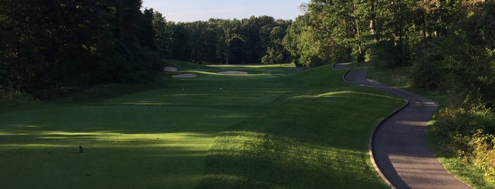 Moose Ridge Golf Course is one of Lugares favoritos de Darek.