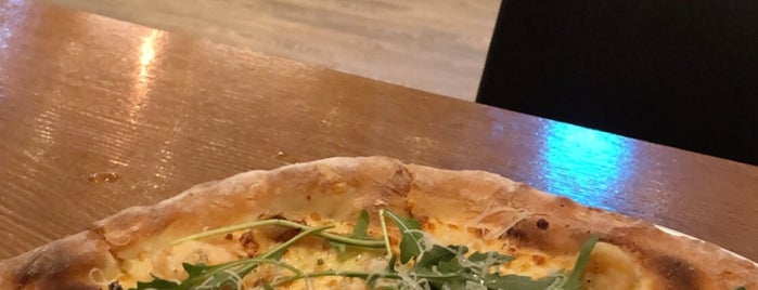 California Pizza Kitchen is one of Where to go in Seoul.